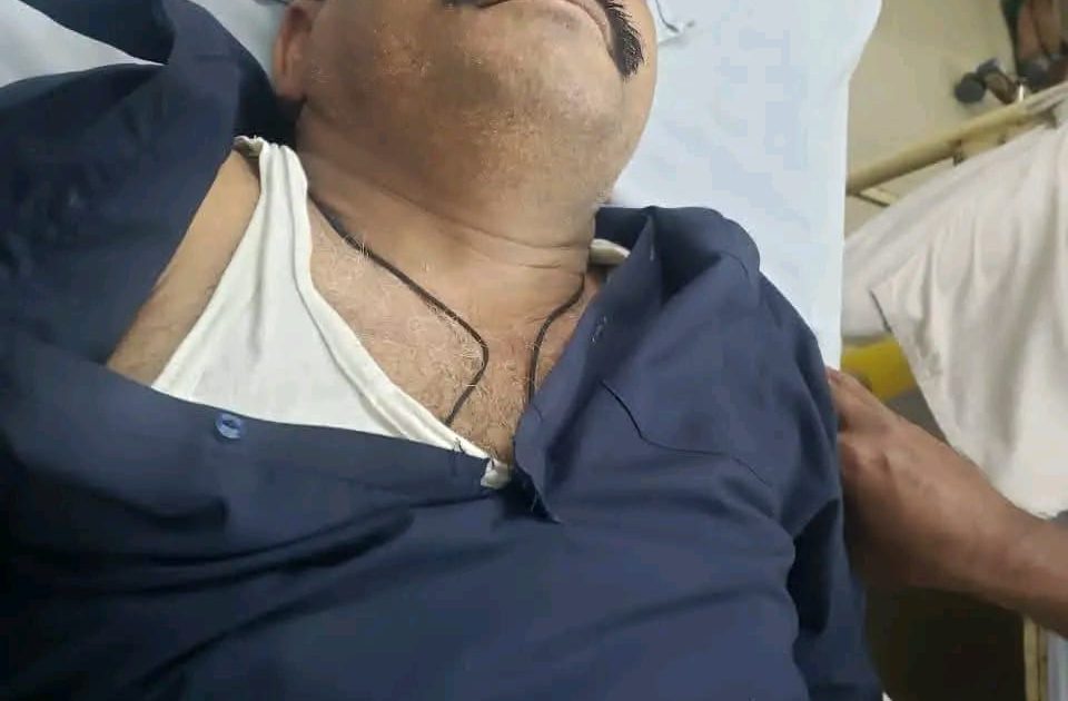 شالیمار ٹرانسپورٹ کمپنی کا زخمی ڈرائیور ہسپتال منتقل کرتے ہوئ